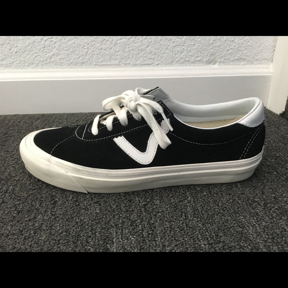 Men’s vans Anaheim style size 9